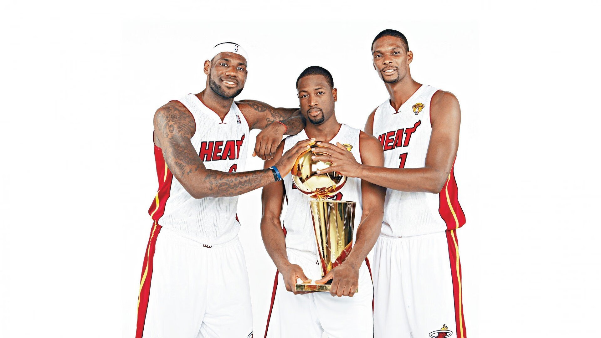 离离原上谱！丹佛掘金备战社区盾，阿贾克斯剑指NBA